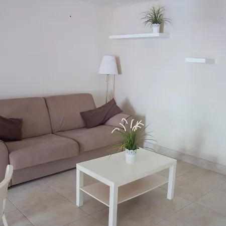 Domus Del Sole شقة