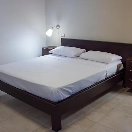 Domus Del Sole Appartement Siponto