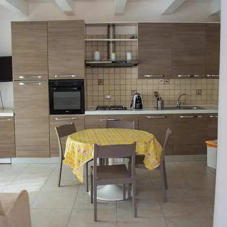 Domus Del Sole شقة