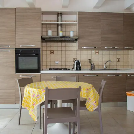 Domus Del Sole Appartement Siponto